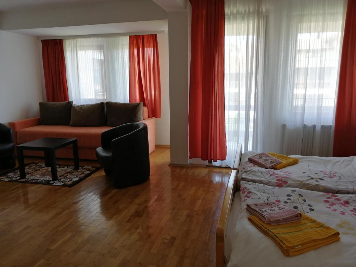 Filip Apartments אוהריד מראה חיצוני תמונה